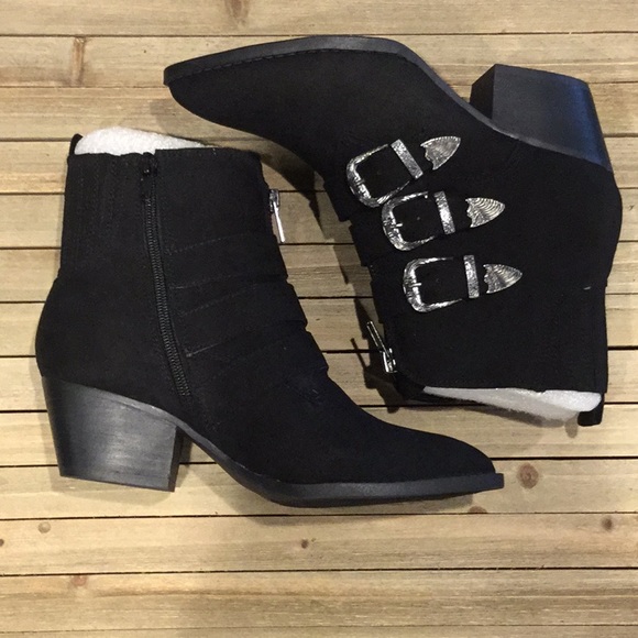 Carlos Santana Shoes - New Carlos by Carlos Santana black boot. Size 7.5.